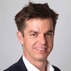 Professor Sascha Quanz